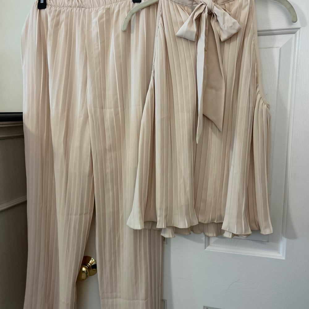 Elegant Cream Pleated Dress Jumpsuit